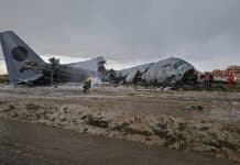 Avión C-130 de la Fuerza Aérea de Bolivia se sale de pista en El Alto y deja al menos 15 muertos
